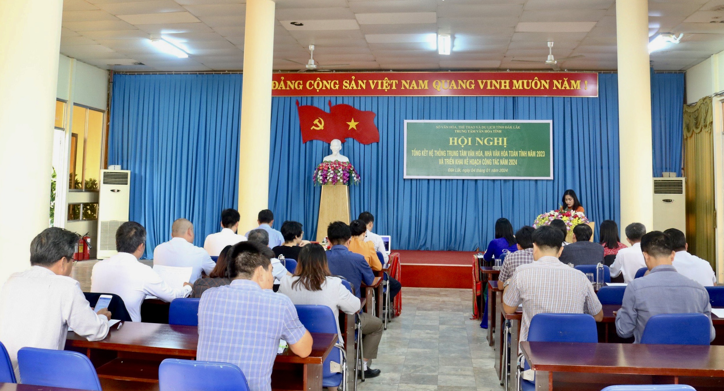 Hội nghị Tổng kết hệ thống Trung tâm Văn hóa, Nhà Văn hóa toàn tỉnh năm 2023 và triển khai kế hoạch công tác năm 2024